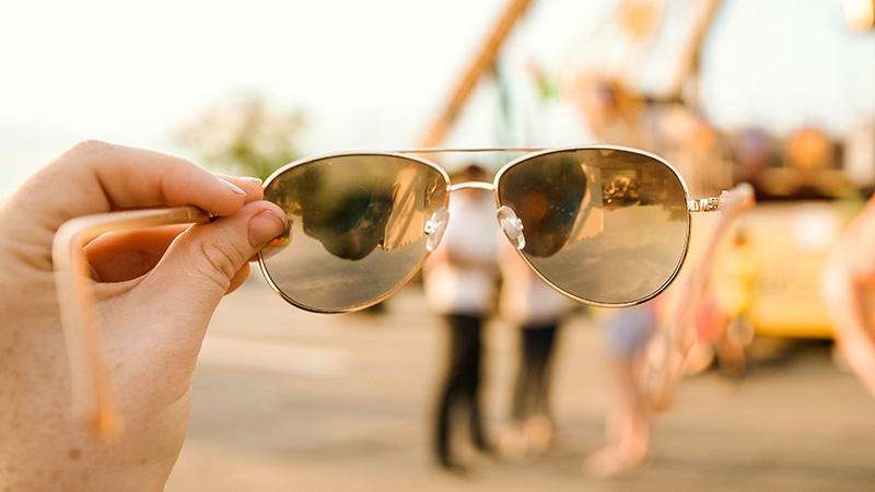 Sunburn? Photoaging? Eye Damage? UV Rays Can Also Cause Eye Diseases!